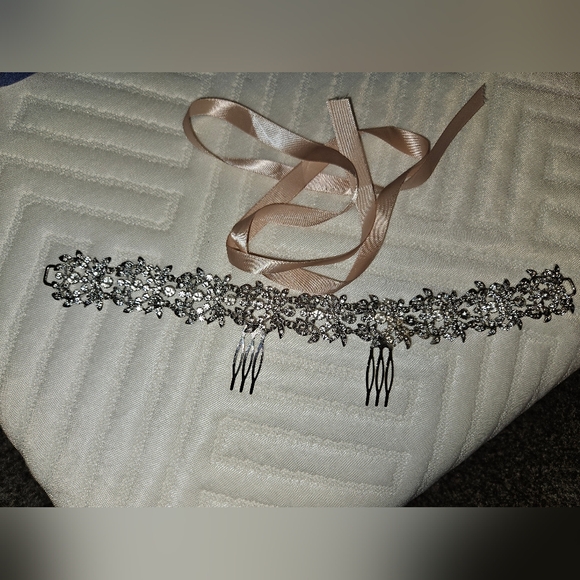 Hair Accessory - Picture 5 of 7